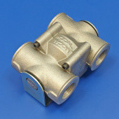 ILT2E: In line oil thermostat with M22 x 1.5 female connections from £145.90 each