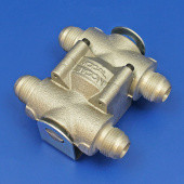 ILT2D: In line oil thermostat with Dash 10 JIC male fittings from £132.47 each
